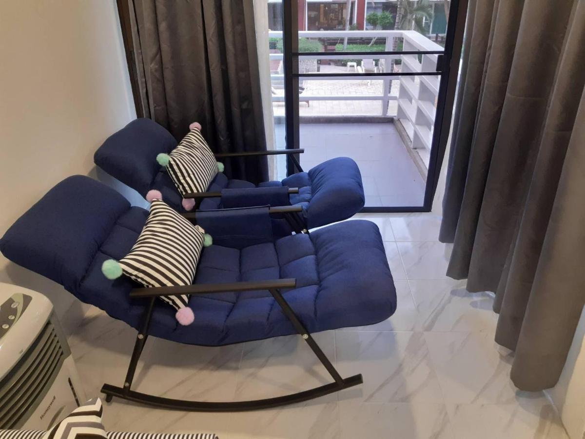 2 Beds Front Beach Джомтиен Бийч Екстериор снимка